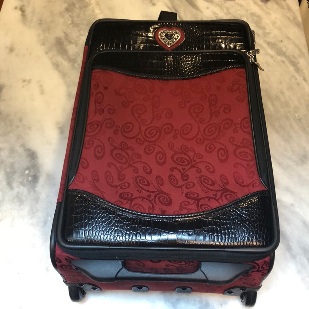 Brighton 22in Red and Black Roller Luggage